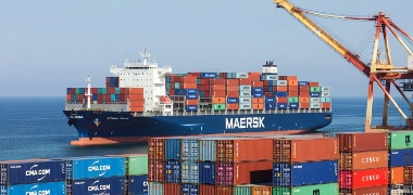 Novos requisitos da Maersk e sobretaxas da CMA CGM elevam exigências operacionais