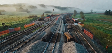 Obras ferroviárias na Itália restringem serviços intermodais até setembro de 2026