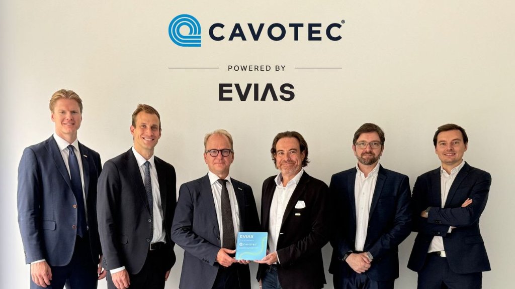 Cavotec e EVIAS levam carregamento automático aos portos