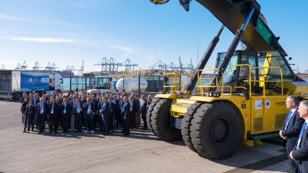 Descarbonização portuária avança em Batumi e Roterdã