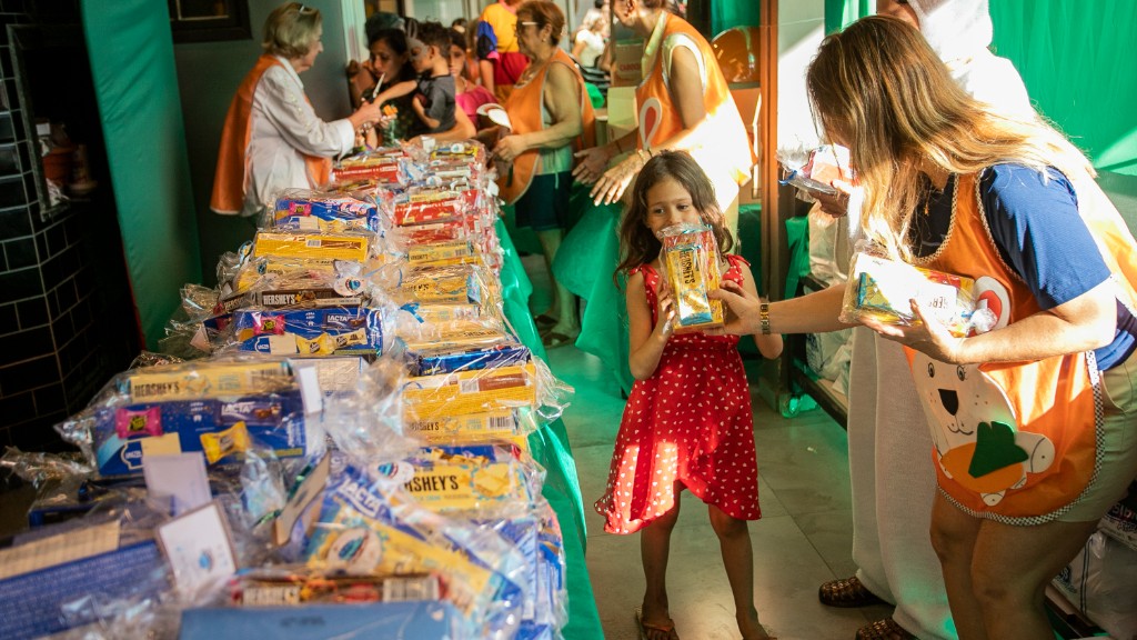 Portos do Paraná fortalece pilar social com campanha para comunidades litorâneas