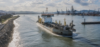 Autoridade Portuária de Santos contrata dragagem para canal de 16 metros