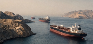 IMO e Omã iniciam evacuação faseada no Estreito de Hormuz