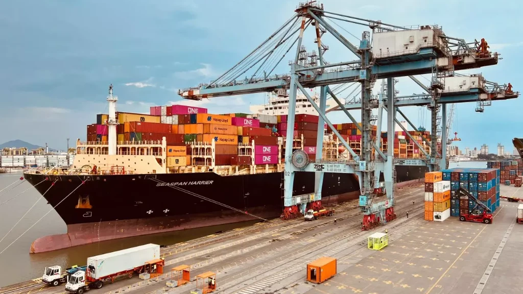 Porto de Itajaí bate recorde de movimentação e assegura fluidez no comércio exterior brasileiro